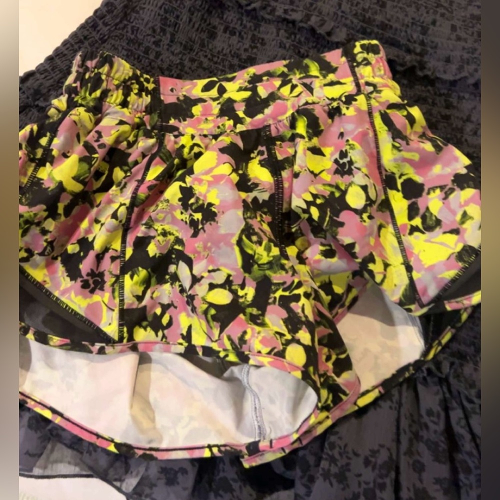 Lululemon hotty hot shorts